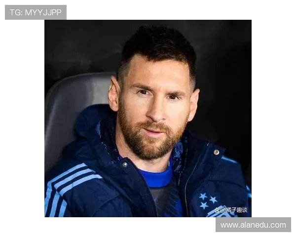 光头足球明星11号的传奇人生与赛场风采揭秘